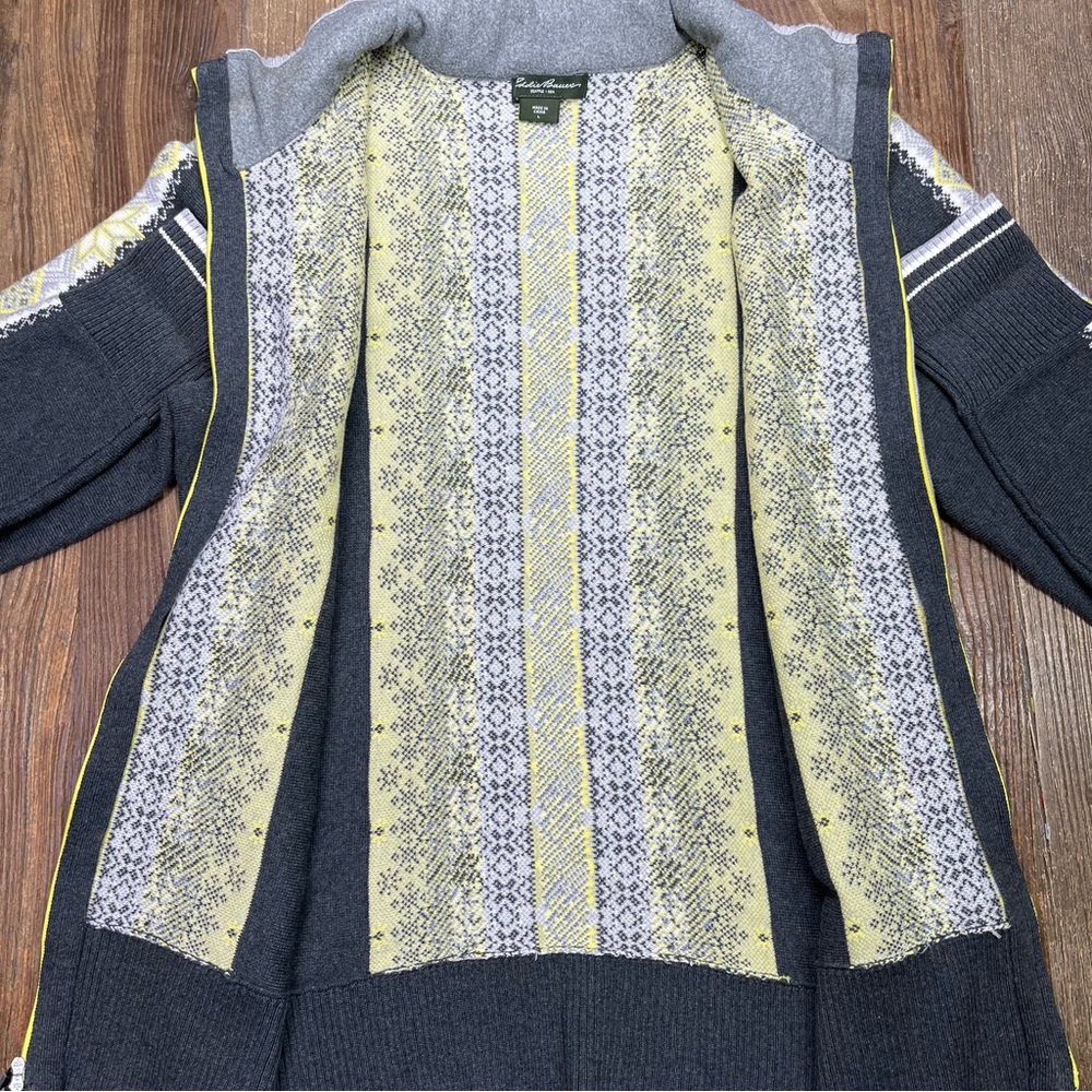 New ~ Eddie Bauer Gray With Snowflake Pattern Zip… - image 7